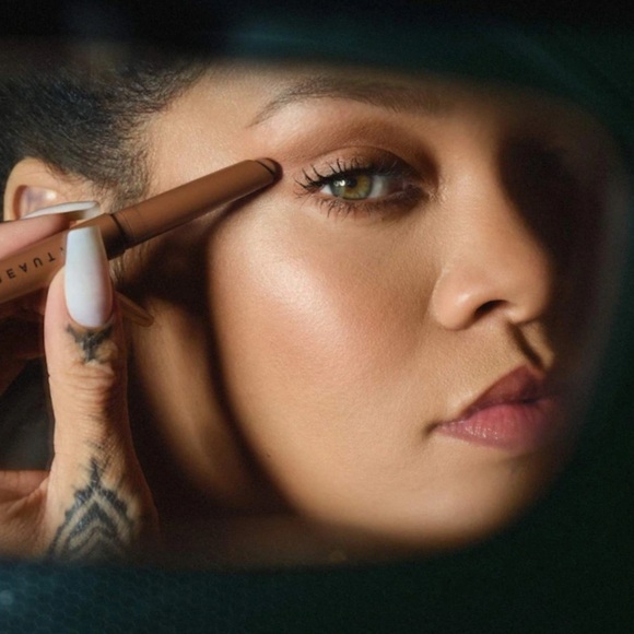 FENTY BEAUTY By Rihanna Shadowstix Eyeshadow In Gold Hoopz (Gold) - Picture 11 of 12